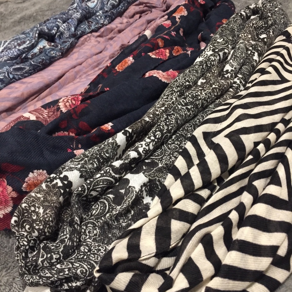Set of 5 H&M Infinity Scarves